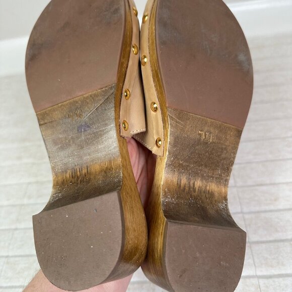 Bird of Flight Studded Mules Clogs Taupe Leather Wooden Soles Sz 7.5 - Cottage - Picture 4 of 7